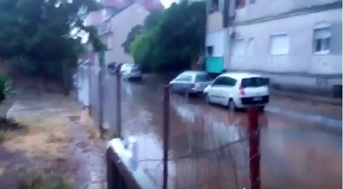 VIDEO: U Podgorici nakon kiše - poplave VIDEO: U Podgorici nakon kiše - poplave