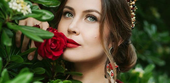 RAZOTKRIVANJE - Olga MITROVIĆ: Da sam morska sirena na jedan dan RAZOTKRIVANJE - Olga MITROVIĆ: Da sam morska sirena na jedan dan