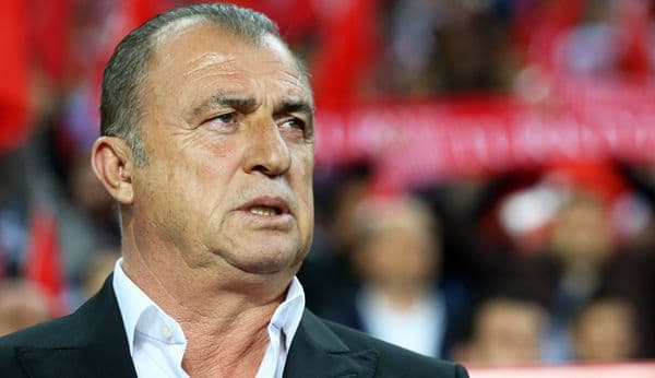 Legendarni selektor pretukao petoricu i dobio otkaz! Legendarni selektor pretukao petoricu i dobio otkaz!