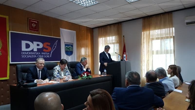 Milo Đukanović: Uvijek ćemo se boriti da pobjeđujemo, pa i narednih 100 godina! Milo Đukanović: Uvijek ćemo se boriti da pobjeđujemo, pa i narednih 100 godina!