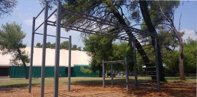 Sprave za vježbanje na otvorenom na više lokacija u Podgorici Sprave za vježbanje na otvorenom na više lokacija u Podgorici