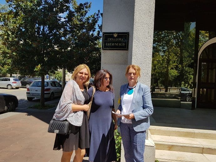 Bošnjak: Jedni aršini prema funkcionerima, drugi prema majkama Bošnjak: Jedni aršini prema funkcionerima, drugi prema majkama