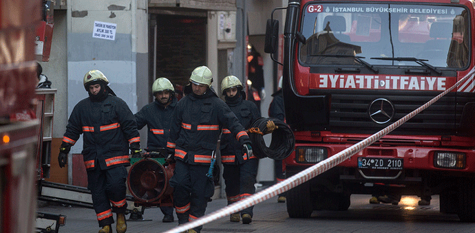 Turska: Požar u hotelu, 14 povrijeđenih, 400 evakuisano Turska: Požar u hotelu, 14 povrijeđenih, 400 evakuisano