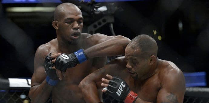 Droga i alkohol su iza njega: Džons nokautom vratio titulu! Droga i alkohol su iza njega: Džons nokautom vratio titulu!