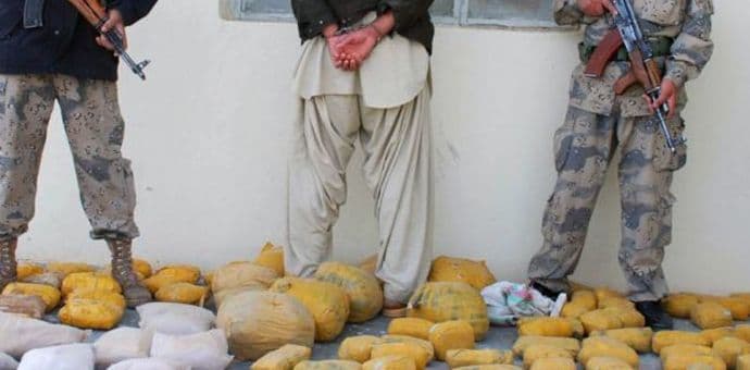 Indijska mornarica zaplijenila tonu i po heroina Indijska mornarica zaplijenila tonu i po heroina