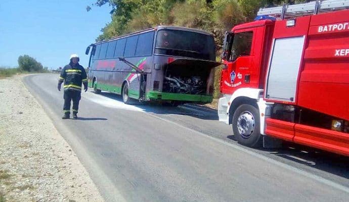 Zapalio se autobus u zaleđu Herceg Novog Zapalio se autobus u zaleđu Herceg Novog