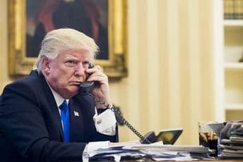 Tramp kažnjen zbog neosnovane tužbe protiv Klinton Tramp kažnjen zbog neosnovane tužbe protiv Klinton