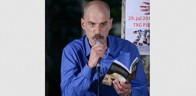Brković promoviše povratničku zbirku poezije na Trgu pjesnika Brković promoviše povratničku zbirku poezije na Trgu pjesnika