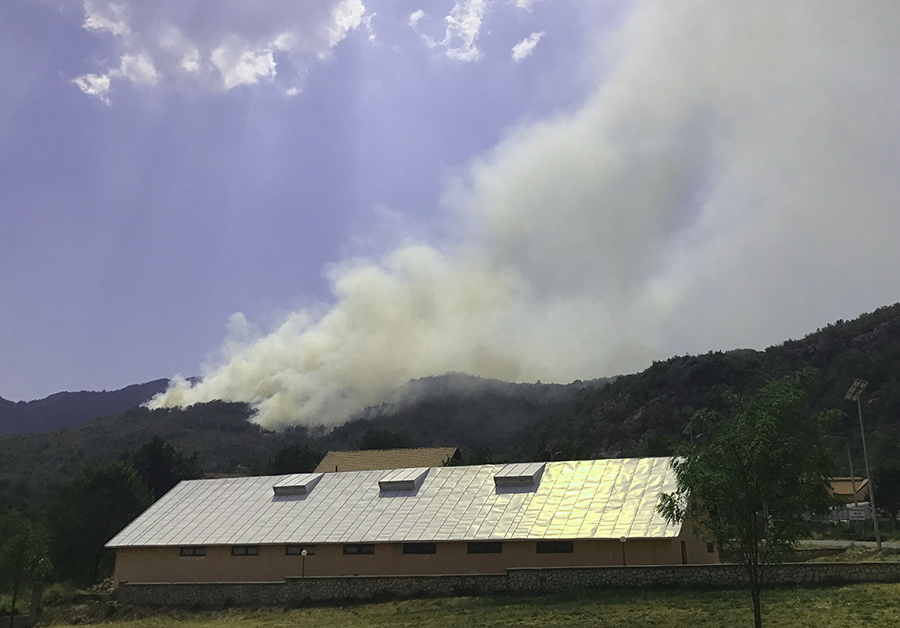 Novi požar u Štitarima, vatra se približava kućama Novi požar u Štitarima, vatra se približava kućama