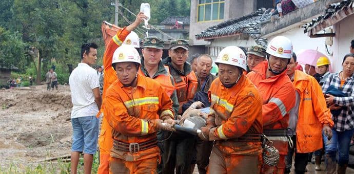 Kina: Potres od 6,5 stepeni, oko stotinu poginulih i više hiljada povrijeđenih Kina: Potres od 6,5 stepeni, oko stotinu poginulih i više hiljada povrijeđenih