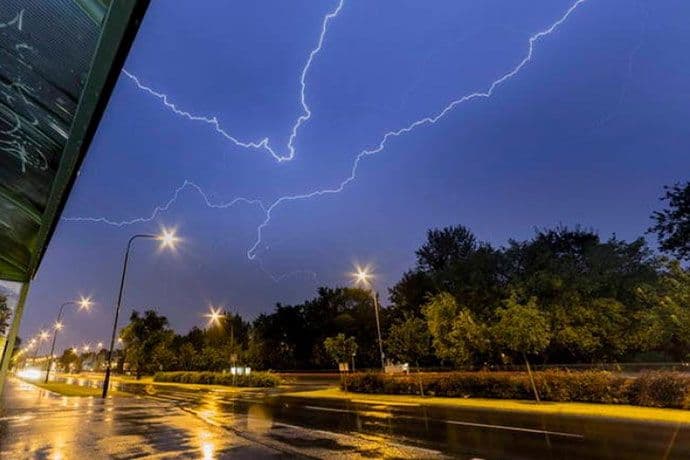 Nevrijeme u Poljskoj odnijelo najmanje pet života Nevrijeme u Poljskoj odnijelo najmanje pet života