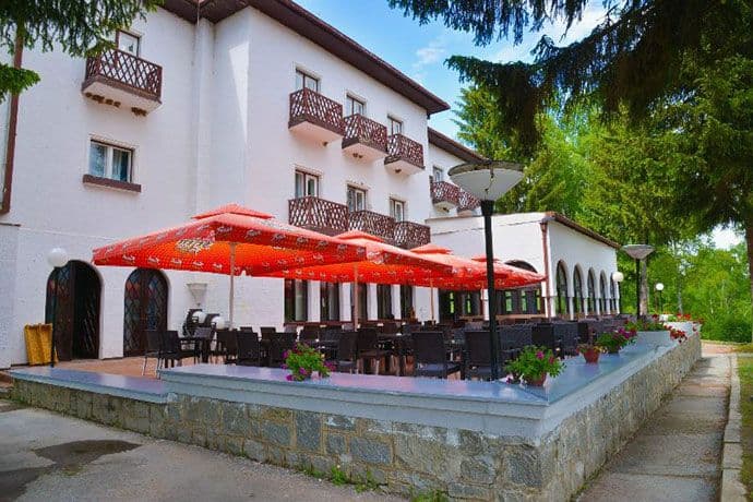 Šeik oživljava Titovu vilu na Vlasinskom jezeru Šeik oživljava Titovu vilu na Vlasinskom jezeru