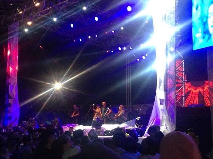 Završena druga noć Lake festa: Dobra muzika i ples na kiši Završena druga noć Lake festa: Dobra muzika i ples na kiši