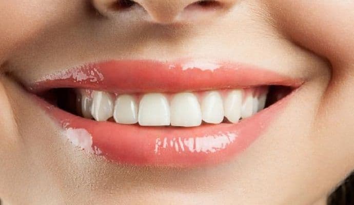 Upozorenje zubara: Sedam namirnica koje bi trebalo da izbjegavate Upozorenje zubara: Sedam namirnica koje bi trebalo da izbjegavate