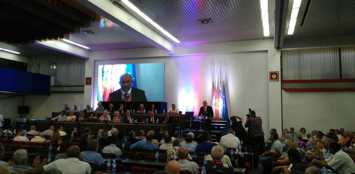 Tenzije na Kongresu SNP-a, pojedinci vikali da idu u DF Tenzije na Kongresu SNP-a, pojedinci vikali da idu u DF