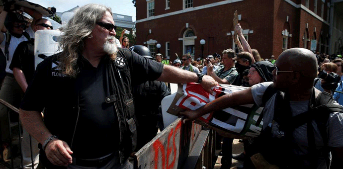 Tramp na meti kritika zbog odgovora na nasilje u Virdžiniji Tramp na meti kritika zbog odgovora na nasilje u Virdžiniji