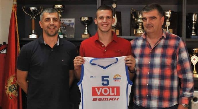Još jedan crnogorski talenat poptisao ugovor sa KK Budućnost Voli Još jedan crnogorski talenat poptisao ugovor sa KK Budućnost Voli