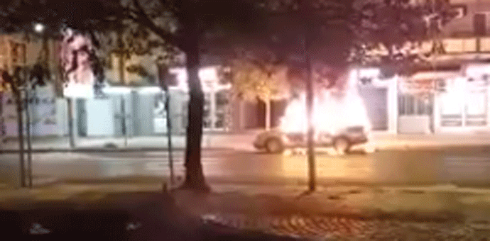 Izgorio automobil u Staroj Varoši (VIDEO) Izgorio automobil u Staroj Varoši (VIDEO)