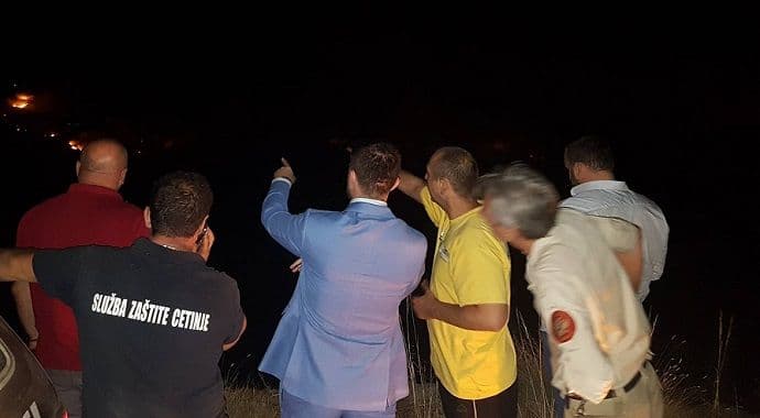 Cetinje: Apel volonterima da pomognu u gašenju požara Cetinje: Apel volonterima da pomognu u gašenju požara