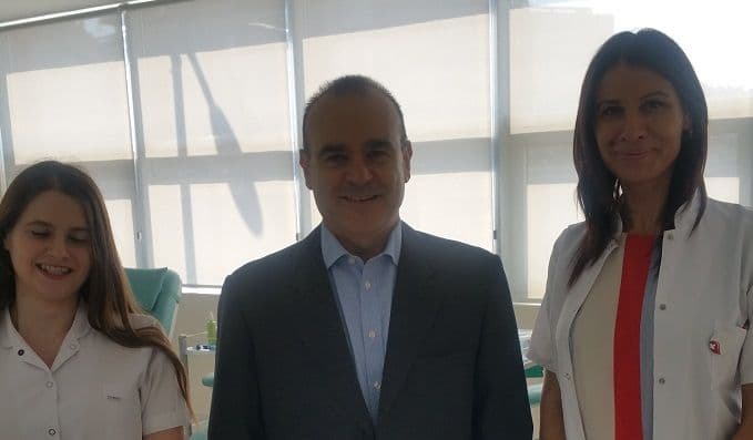 Italijanski ambasador Vinćenco Del Monako donirao krv Italijanski ambasador Vinćenco Del Monako donirao krv