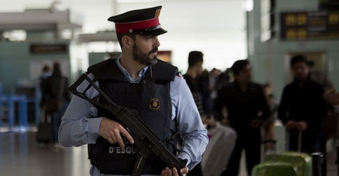 Otkrivena "fabrika bombi", nađeni tragovi "majke Sotone" Otkrivena "fabrika bombi", nađeni tragovi "majke Sotone"