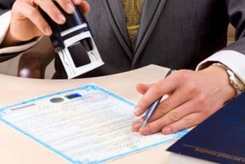 Opštine lani zaposlile 1.062 činovnika, uglavnom na određeno vrijeme Opštine lani zaposlile 1.062 činovnika, uglavnom na određeno vrijeme