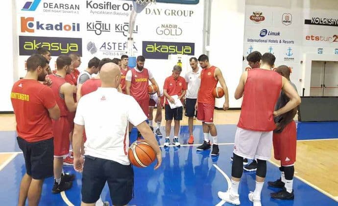 Crna Gora poražena od Turske Crna Gora poražena od Turske