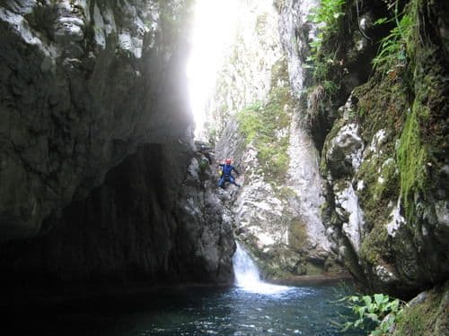 Bez vodiča u Nevidio poveo troje male djece Bez vodiča u Nevidio poveo troje male djece