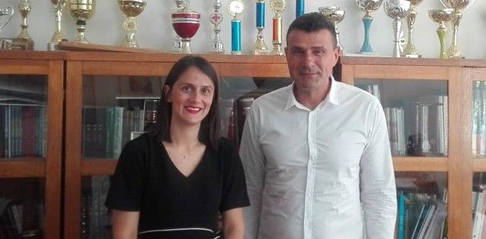 OŠ "Sutjeska" dobila pametnu tablu OŠ "Sutjeska" dobila pametnu tablu