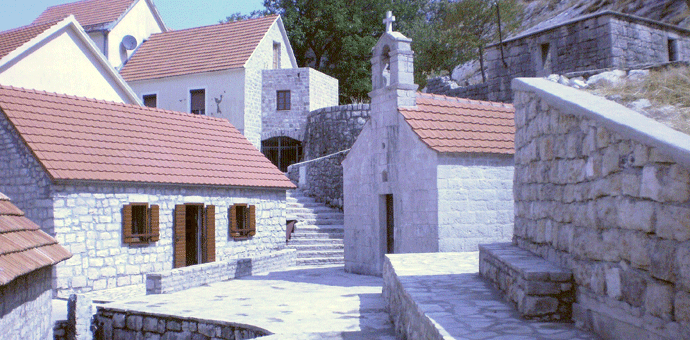 Zabranjeno osvještanje Crkve Sv. Arhanđela Mihaila, MCP najavila paralelni skup Zabranjeno osvještanje Crkve Sv. Arhanđela Mihaila, MCP najavila paralelni skup