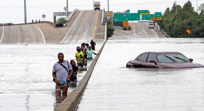 Spašeno dvije hiljade osoba u Hjustonu Spašeno dvije hiljade osoba u Hjustonu