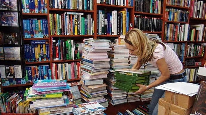 Udžbenici od danas u prodaji: Cijene na prošlogodišnjem nivou ili nešto niže Udžbenici od danas u prodaji: Cijene na prošlogodišnjem nivou ili nešto niže