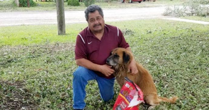 Pas Otis postao lokalni heroj nakon oluje u Teksasu Pas Otis postao lokalni heroj nakon oluje u Teksasu