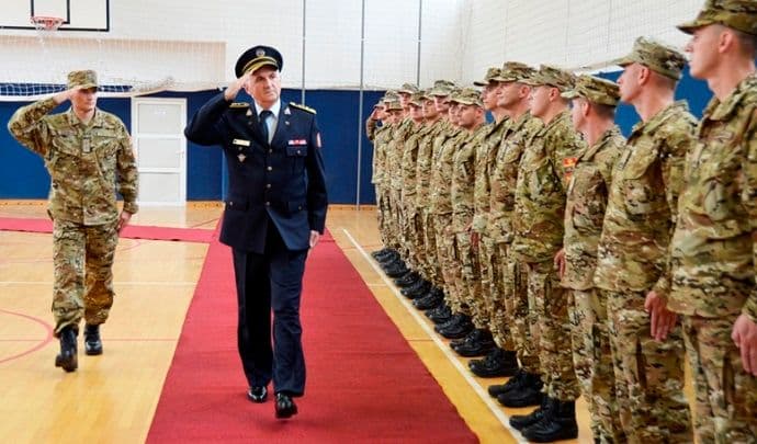 Danas svečani ispraćaj vojnika u Avganistan Danas svečani ispraćaj vojnika u Avganistan