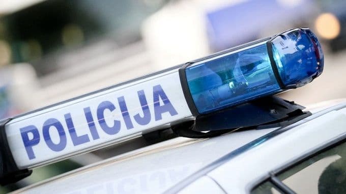 Ulcinj: Realizovana akcija „Pojačana kontrola kretanja, rada i boravka stranih državljana” Ulcinj: Realizovana akcija „Pojačana kontrola kretanja, rada i boravka stranih državljana”