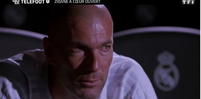 Zidan se rasplakao dok je gledao dokumentarac o sebi Zidan se rasplakao dok je gledao dokumentarac o sebi