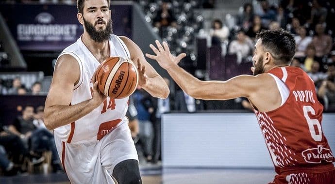 Nakon sjajne utakmice Crna Gora poražena od Hrvatske 72:76 Nakon sjajne utakmice Crna Gora poražena od Hrvatske 72:76