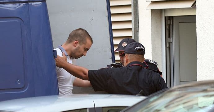 Čije je dolare mijenjao prijatelj „škaljaraca“? Čije je dolare mijenjao prijatelj „škaljaraca“?