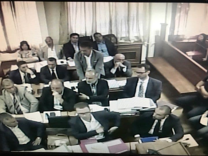 Suđenje: Dikić tvrdi da je nevin; Advokati kažnjeni sa po 500 eura; Radulović vrijeđao Sud Suđenje: Dikić tvrdi da je nevin; Advokati kažnjeni sa po 500 eura; Radulović vrijeđao Sud