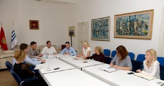 Na Forumu 16+1 oko 300 učesnika, predstavnici preko 40 kompanija iz Pekinga Na Forumu 16+1 oko 300 učesnika, predstavnici preko 40 kompanija iz Pekinga