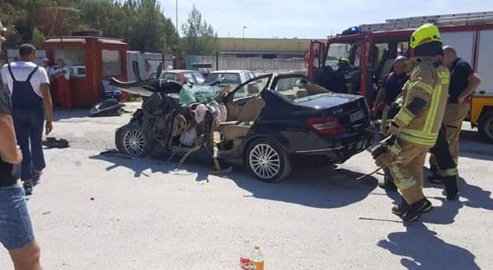 Udes kod Radanovića, teško povrijeđena jedna osoba! Udes kod Radanovića, teško povrijeđena jedna osoba!