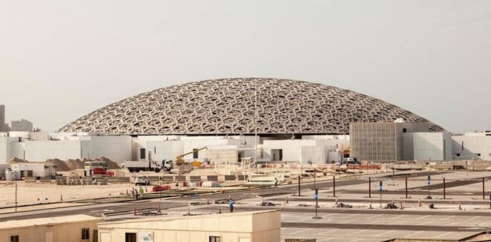 UAE briše 100 miliona dolara kredita za više hiljada građana UAE briše 100 miliona dolara kredita za više hiljada građana