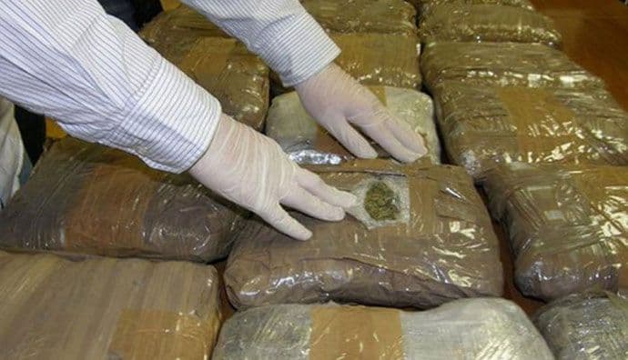 Zaplijenjeno 1,7 tona marihuane na Jadranu Zaplijenjeno 1,7 tona marihuane na Jadranu