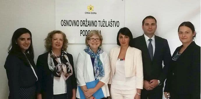 Ambasadorka SAD-a posjetila Osnovno državno tužilaštvo Ambasadorka SAD-a posjetila Osnovno državno tužilaštvo