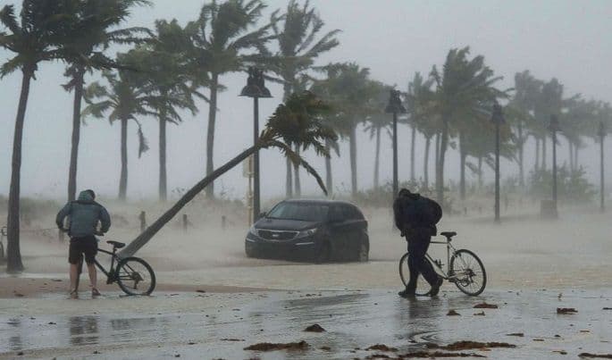 Irma oslabila na nivo tropskog nevremena Irma oslabila na nivo tropskog nevremena