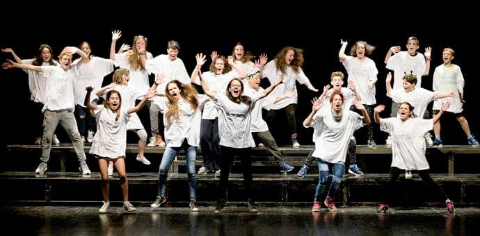 FIAT: "Kapital-djeca" prva predstava "Pojačanja" FIAT: "Kapital-djeca" prva predstava "Pojačanja"