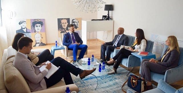 Podrška UNICEF-a za unapređenje dječijih prava u kontekstu integracije Crne Gore u EU Podrška UNICEF-a za unapređenje dječijih prava u kontekstu integracije Crne Gore u EU