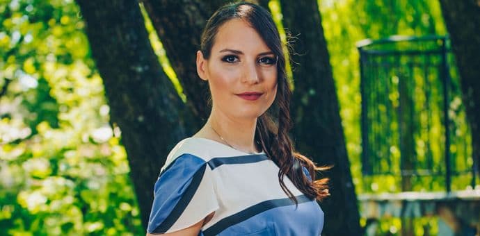 RAZOTKRIVANJE - Tamara JOVOVIĆ: Kako se odlazi kada želiš da ostaneš? RAZOTKRIVANJE - Tamara JOVOVIĆ: Kako se odlazi kada želiš da ostaneš?