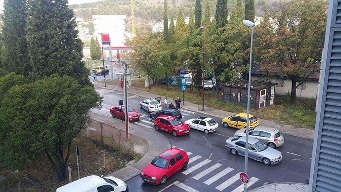 Podgorica: Djevojčica teško povrijeđena u saobraćajnoj nesreći Podgorica: Djevojčica teško povrijeđena u saobraćajnoj nesreći