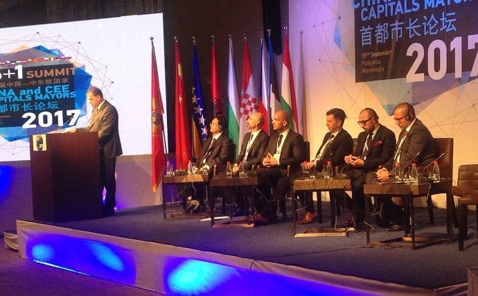 Forum gradonačenika glavnih gradova: Evropu povezati sa Kinom Forum gradonačenika glavnih gradova: Evropu povezati sa Kinom